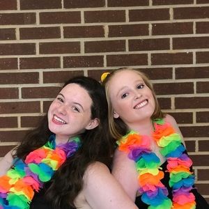 Meet your Posher, Caroline